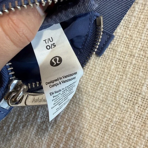 Lululemon Brilliant Blue Wristlet - Picture 5 of 5